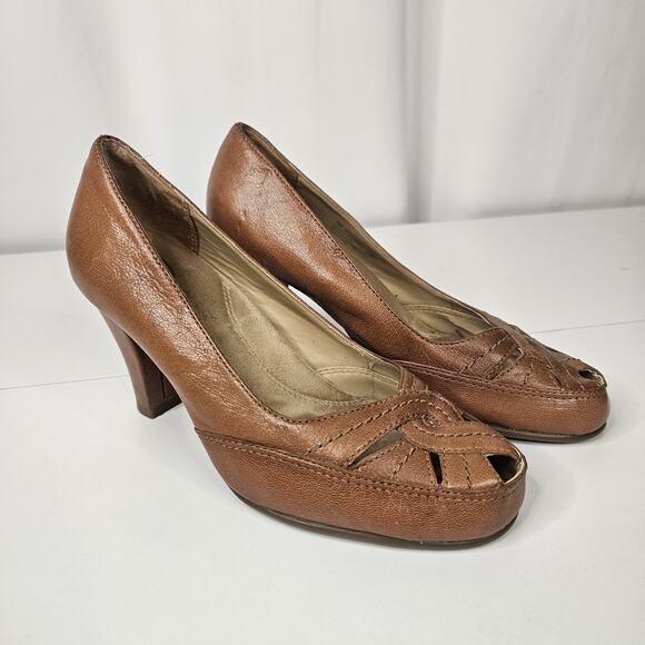AEROSOLES Camel Brown Leather Peep Toe Pumps Mules HEELS 6 M Workbench - Picture 1 of 10